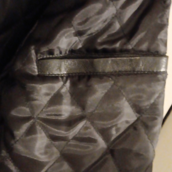 ❤️ FINAL REDUCTION BLACK LEATHER JACKET - Picture 9 of 13